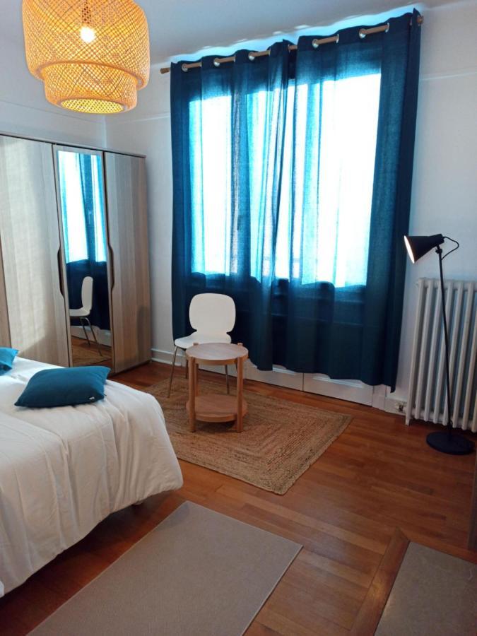 Spacieux Appartement Au Centre Du Mans ルマン エクステリア 写真