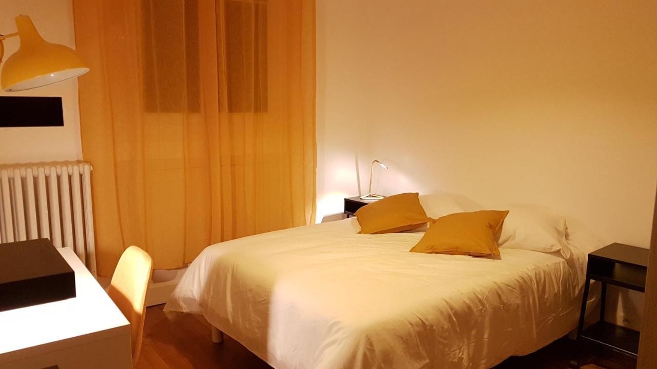 Spacieux Appartement Au Centre Du Mans ルマン エクステリア 写真